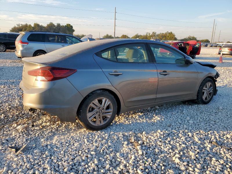 2019 HYUNDAI ELANTRA SE - KMHD84LF0KU736817