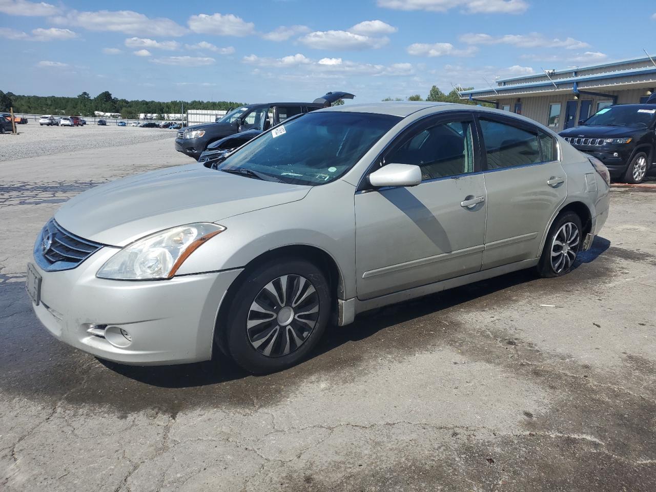NISSAN ALTIMA BASE