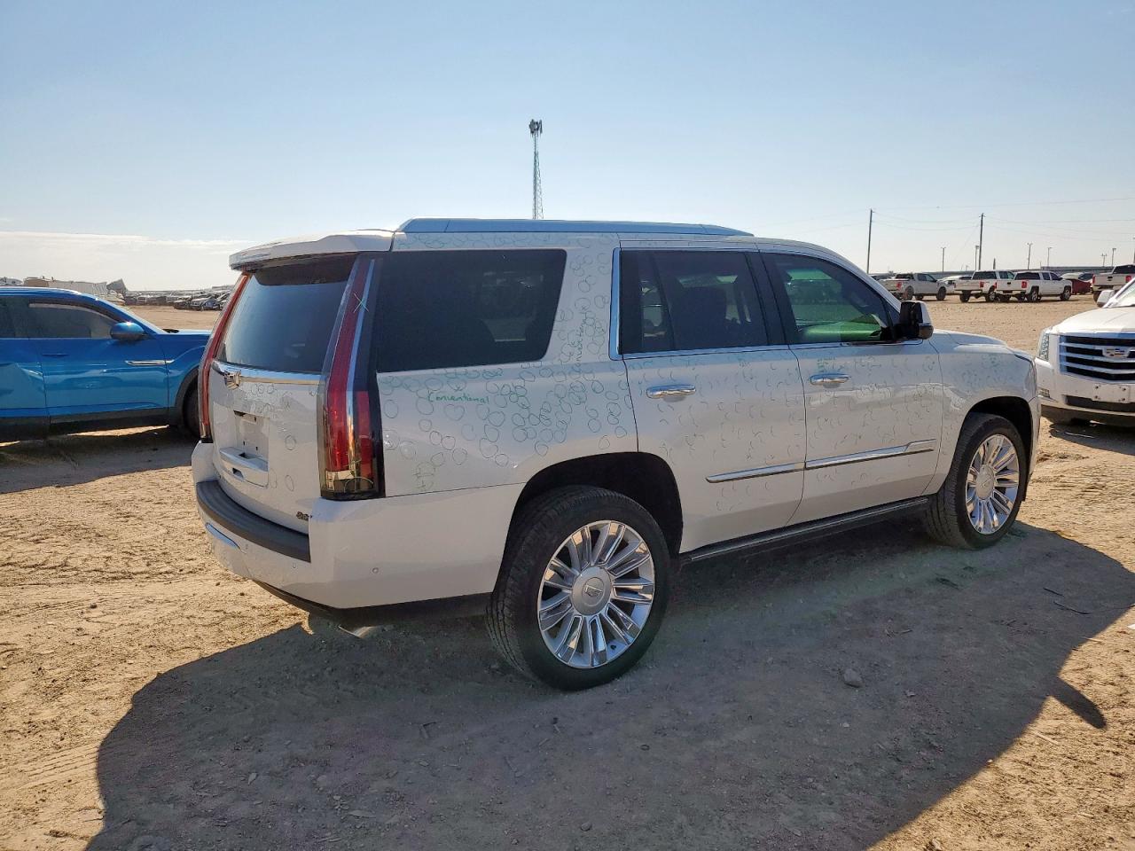 CADILLAC ESCALADE PLATINUM