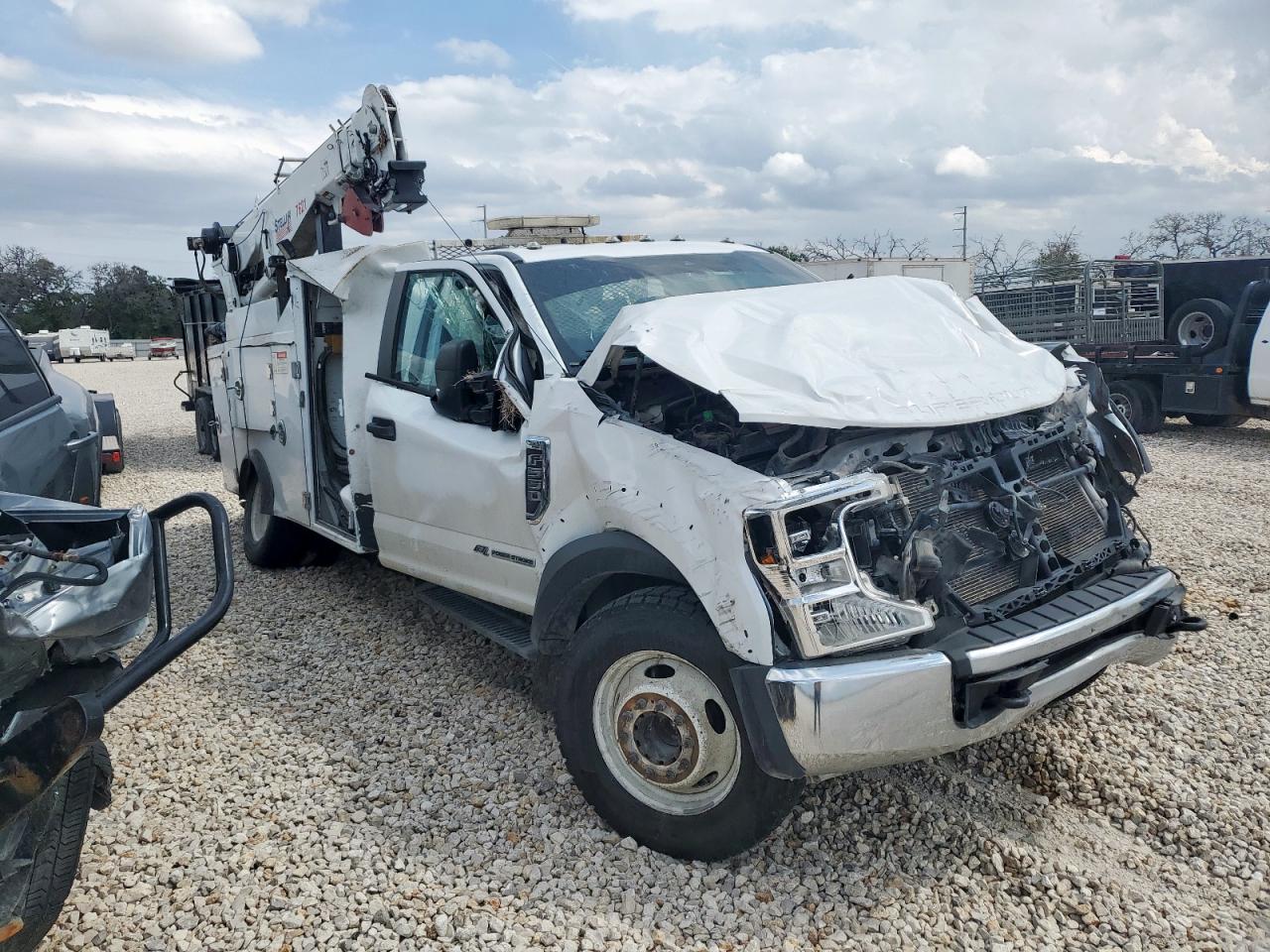 FORD F-550 SUPER DUTY