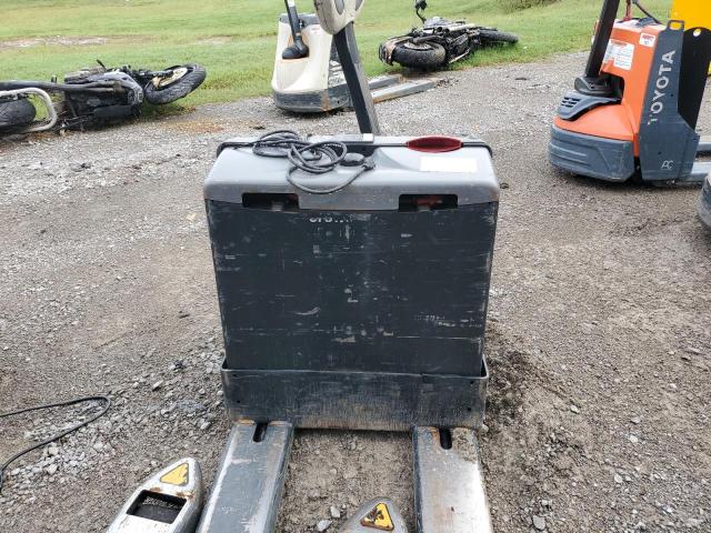 2020 CROWN ELECTRIC PALLET JACK #3246796841