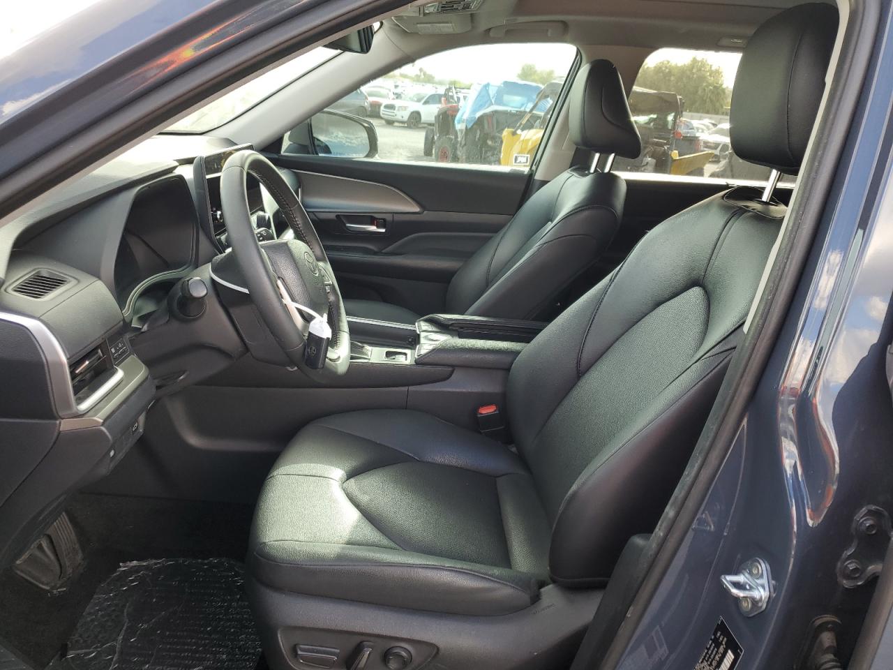 TOYOTA HIGHLANDER XLE