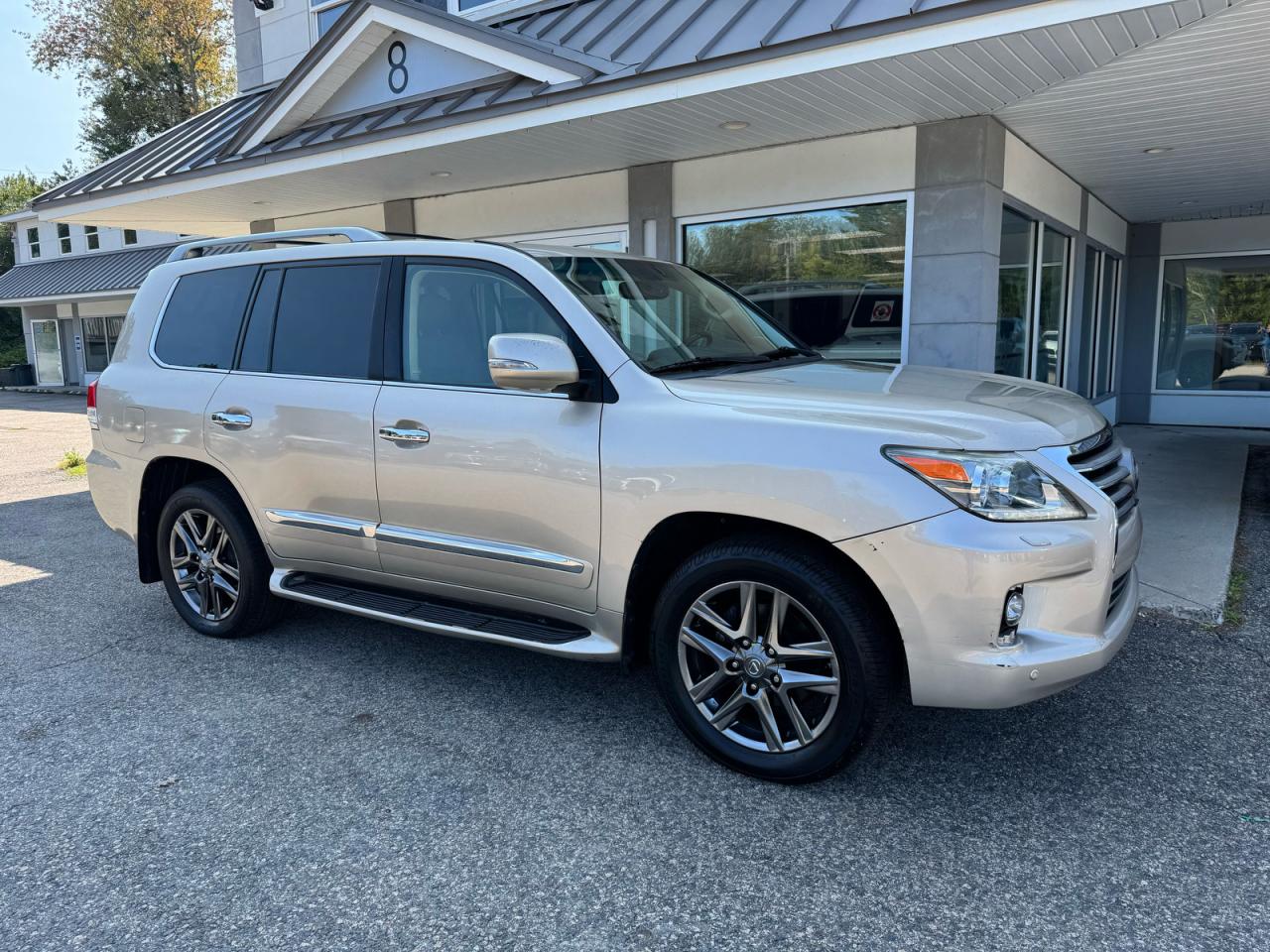 LEXUS LX 570