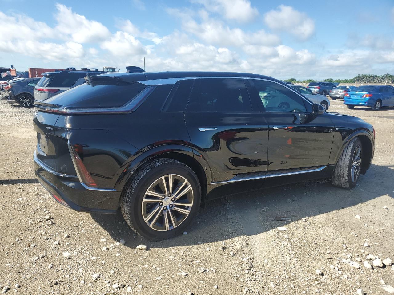 CADILLAC LYRIQ LUXURY