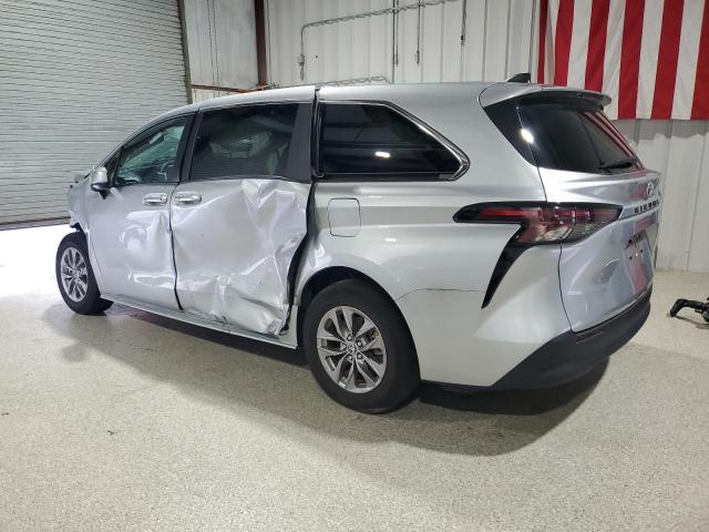2023 TOYOTA SIENNA LE 5TDKRKEC1PS151630