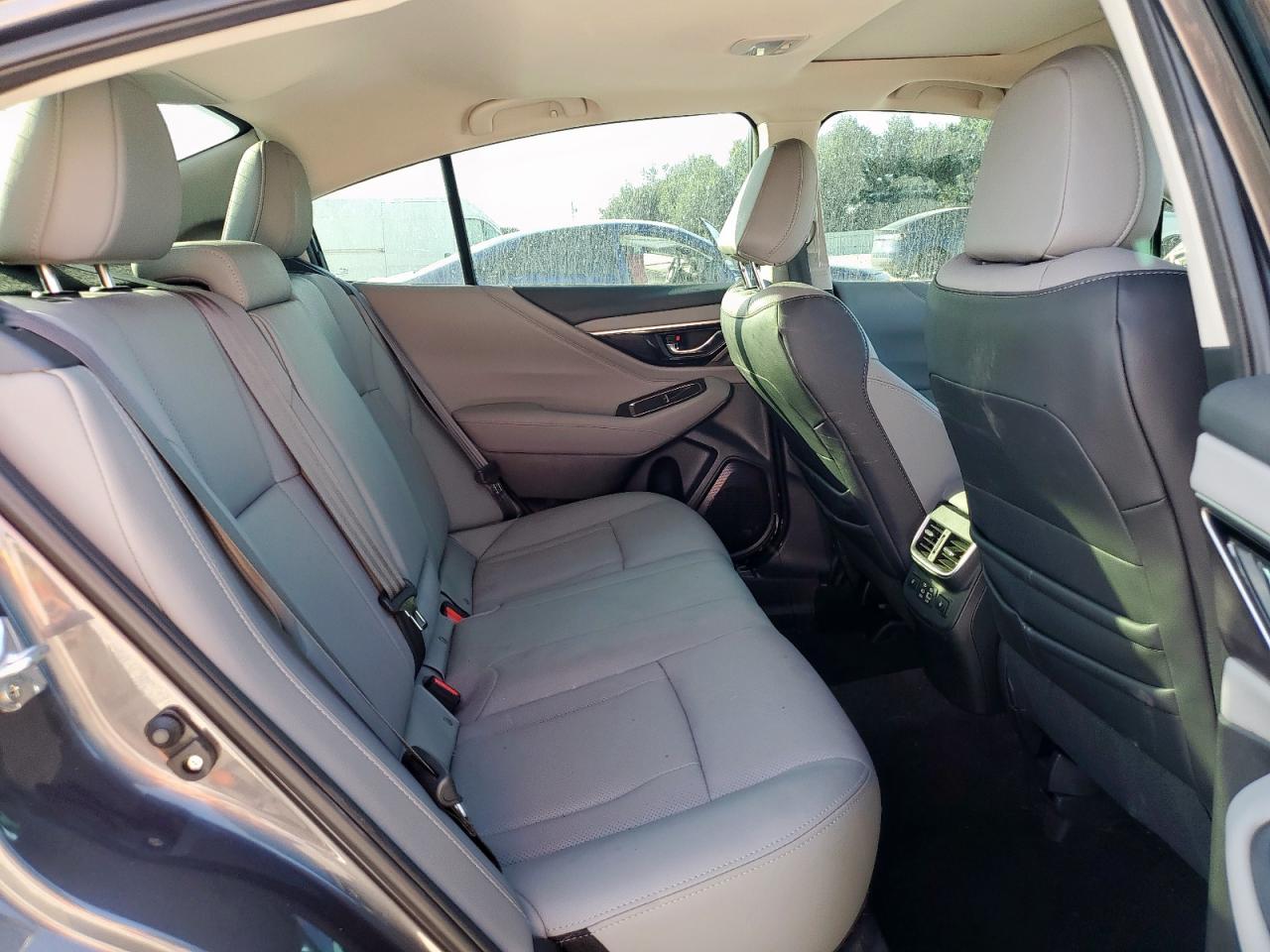 SUBARU LEGACY LIMITED