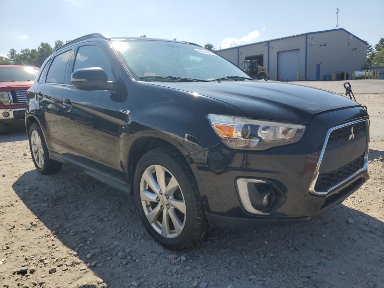 MITSUBISHI OUTLANDER SE