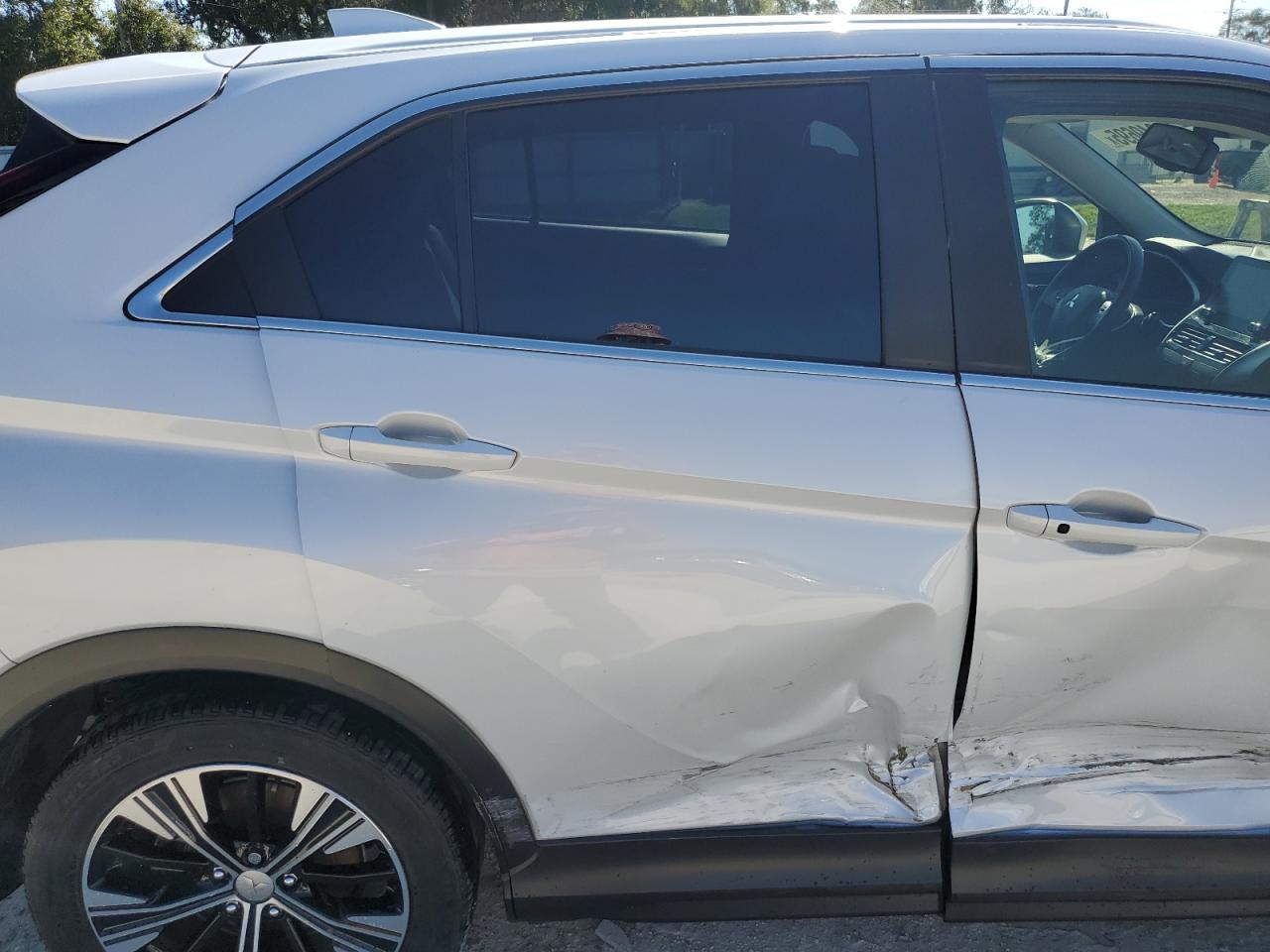 MITSUBISHI ECLIPSE SE