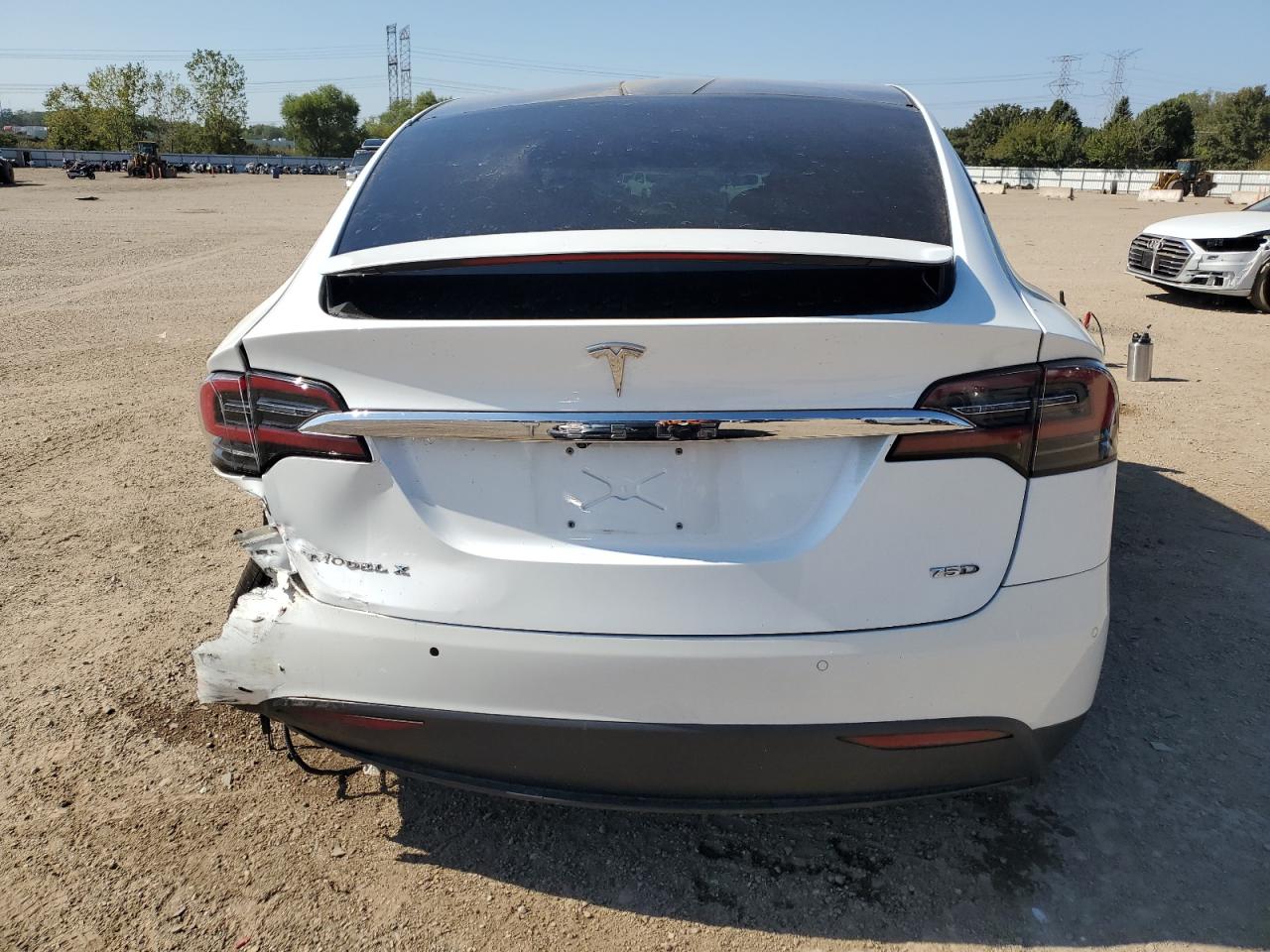 TESLA MODEL X