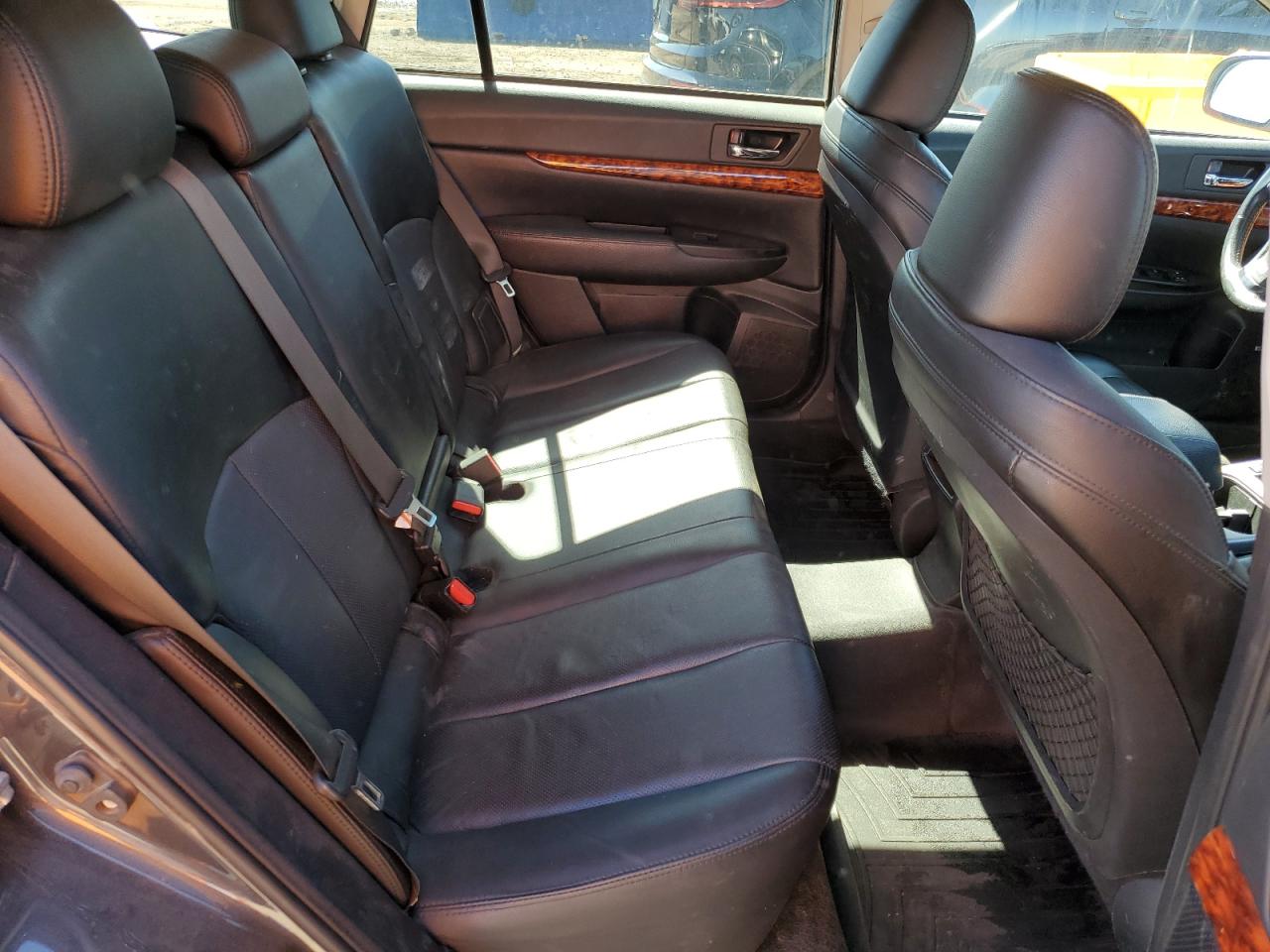 SUBARU OUTBACK 3.6R LIMITED