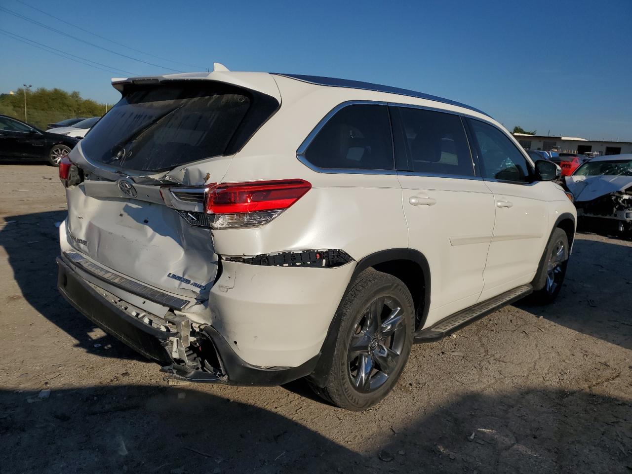 TOYOTA HIGHLANDER LIMITED