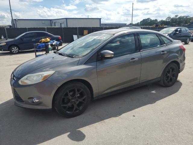FORD FOCUS SE 2014 gray sedan 4d gas 1FADP3F25EL163892 photo #1