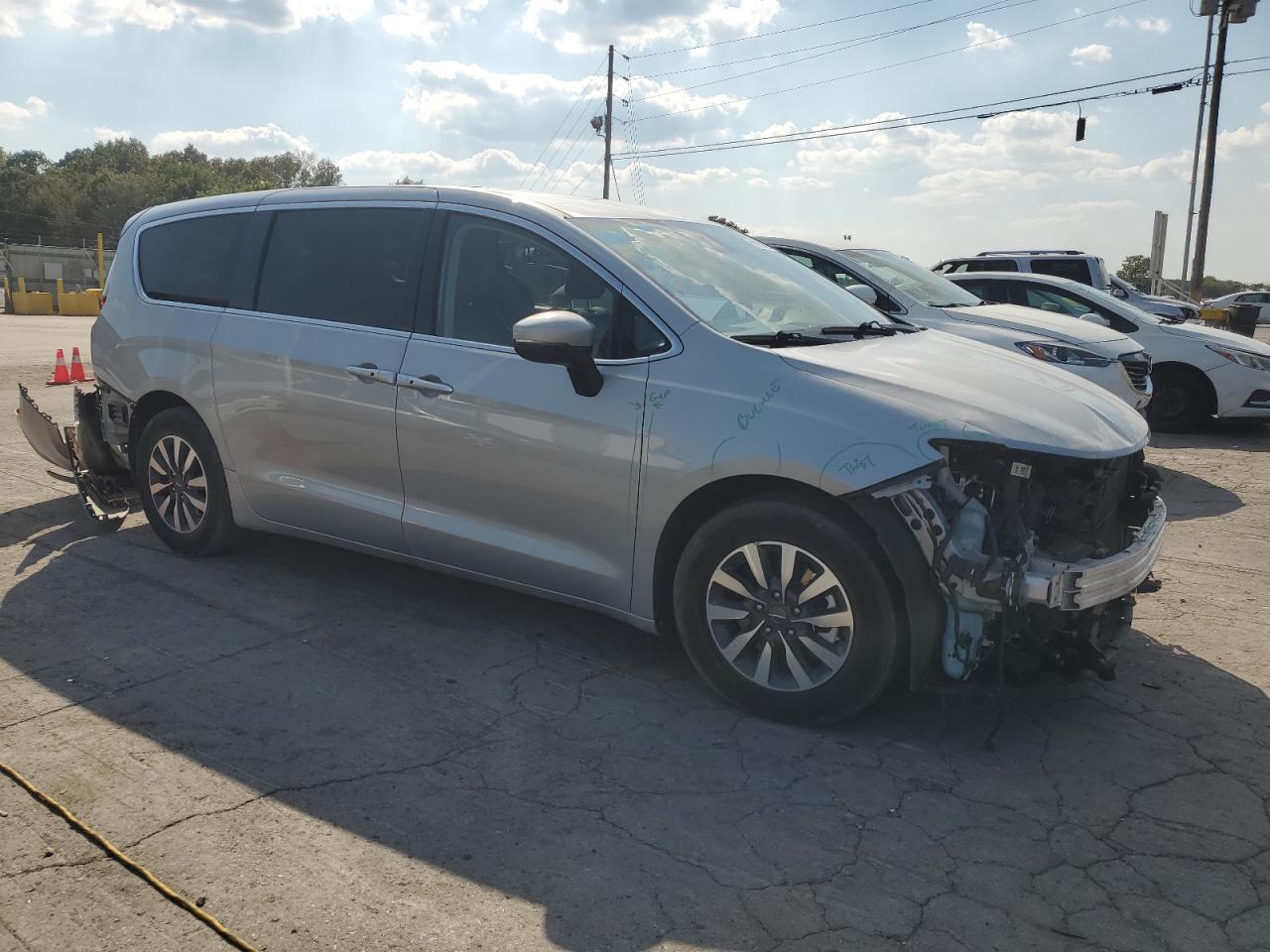 CHRYSLER PACIFICA HYBRID TOURING L
