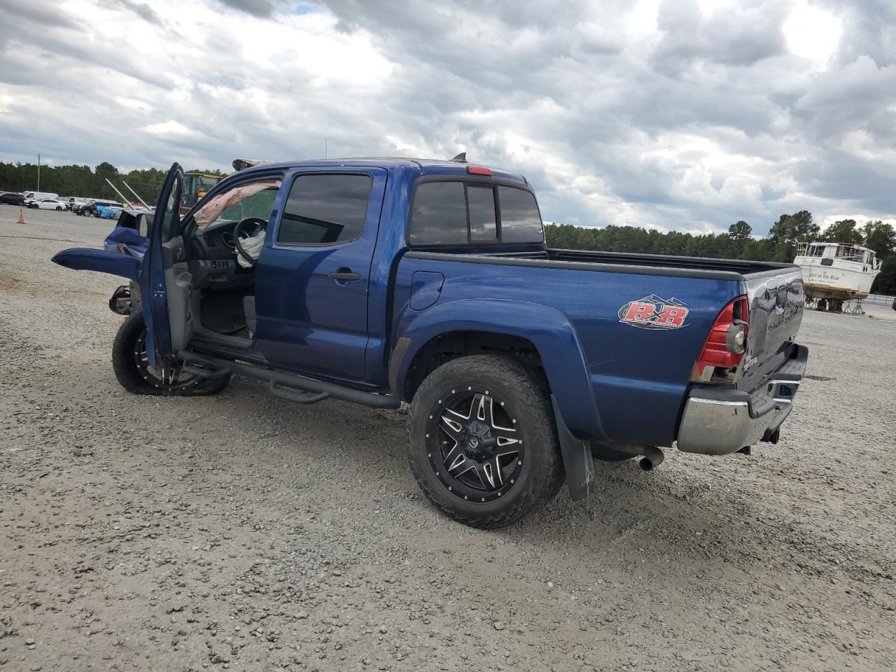 TOYOTA TACOMA DOUBLE CAB