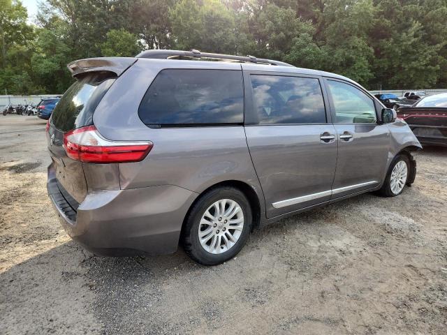 2017 TOYOTA SIENNA XLE 5TDYZ3DC3HS866704