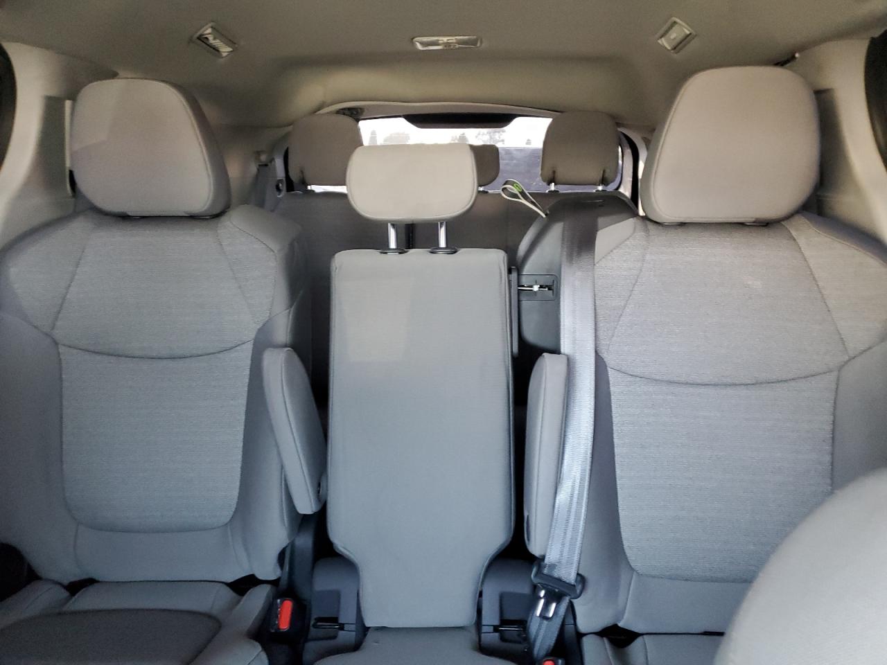 Lot #3255365404 2023 TOYOTA SIENNA LE