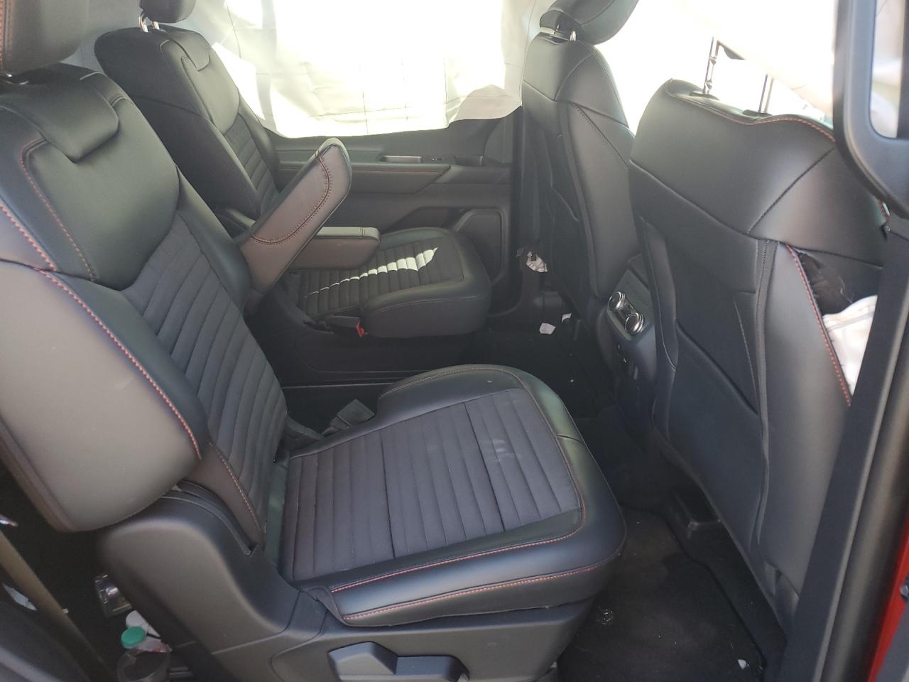 FORD EXPLORER ST-LINE