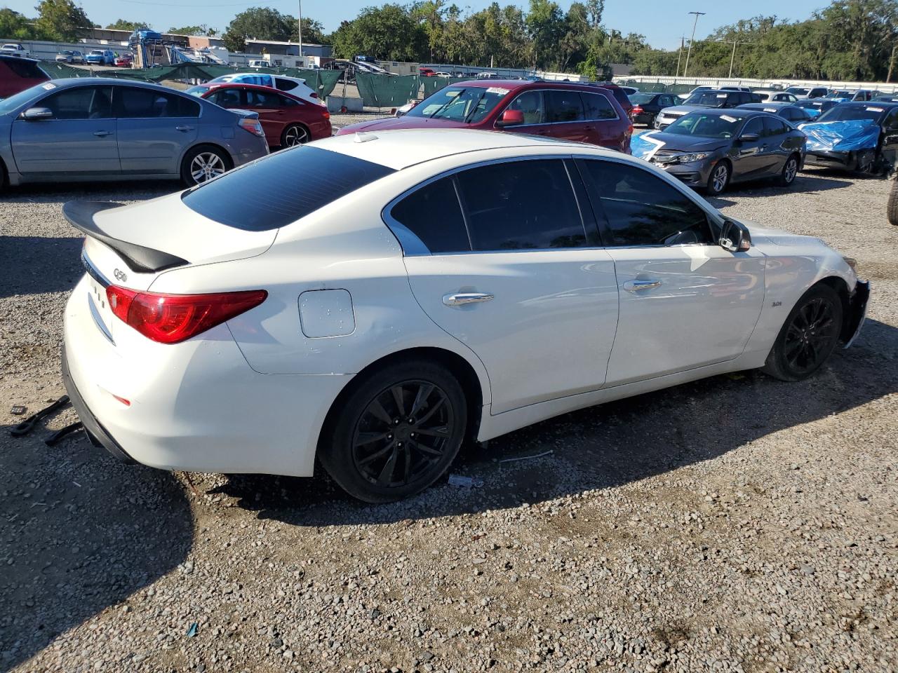 INFINITI Q50 PREMIUM