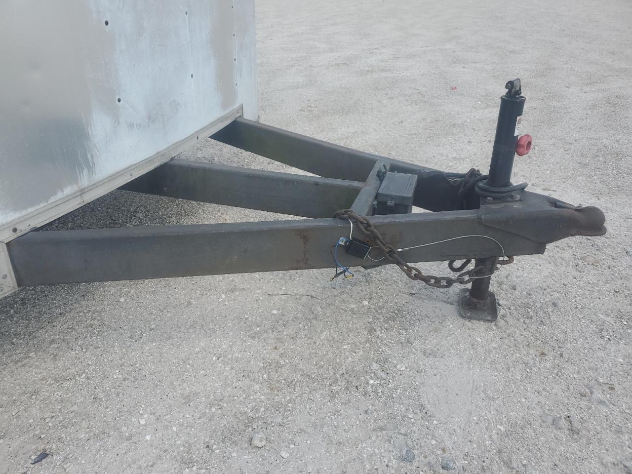 Lot #3296359174 2001 EXPR ESS TRAILE