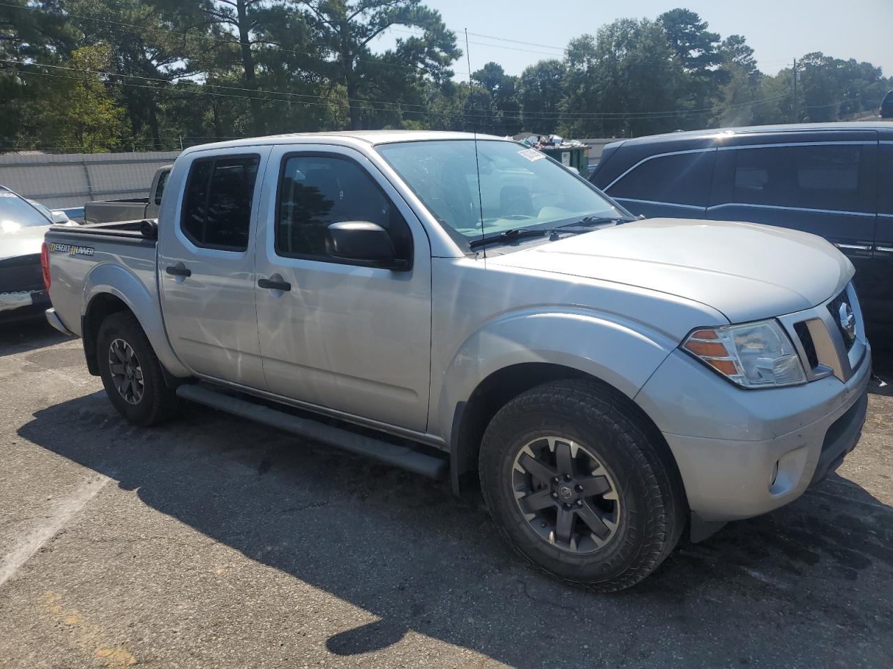 NISSAN FRONTIER S