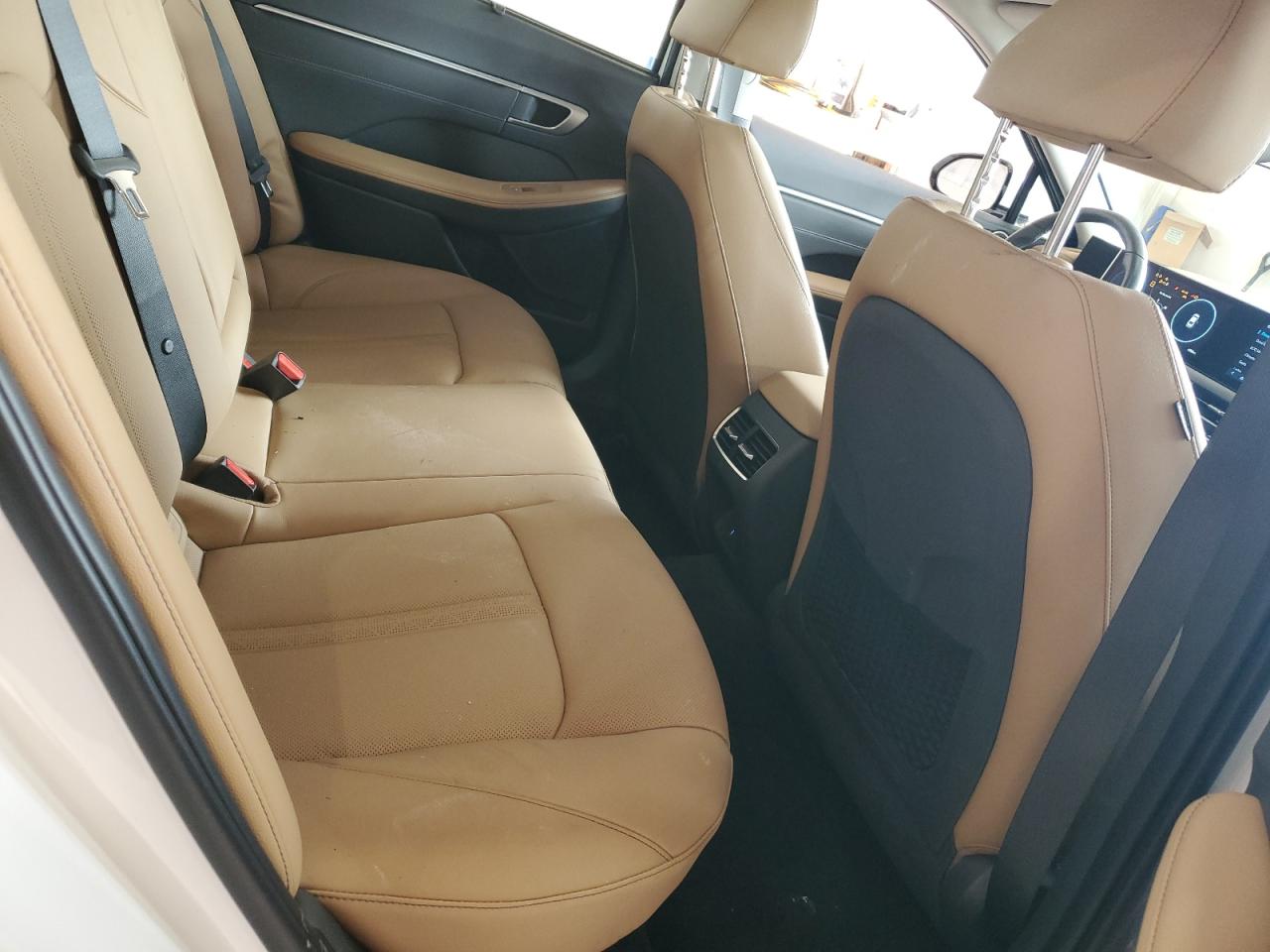 HYUNDAI SONATA HYBRID