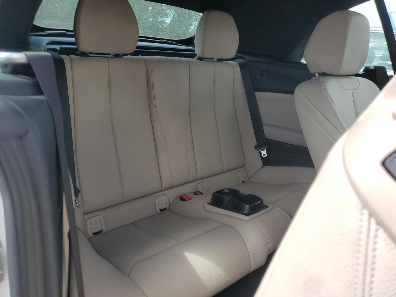 BMW 2 SERIES XI SULEV