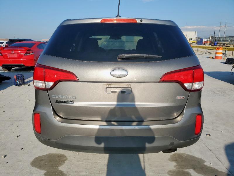 2015 KIA SORENTO LX 5XYKT3A6XFG552807