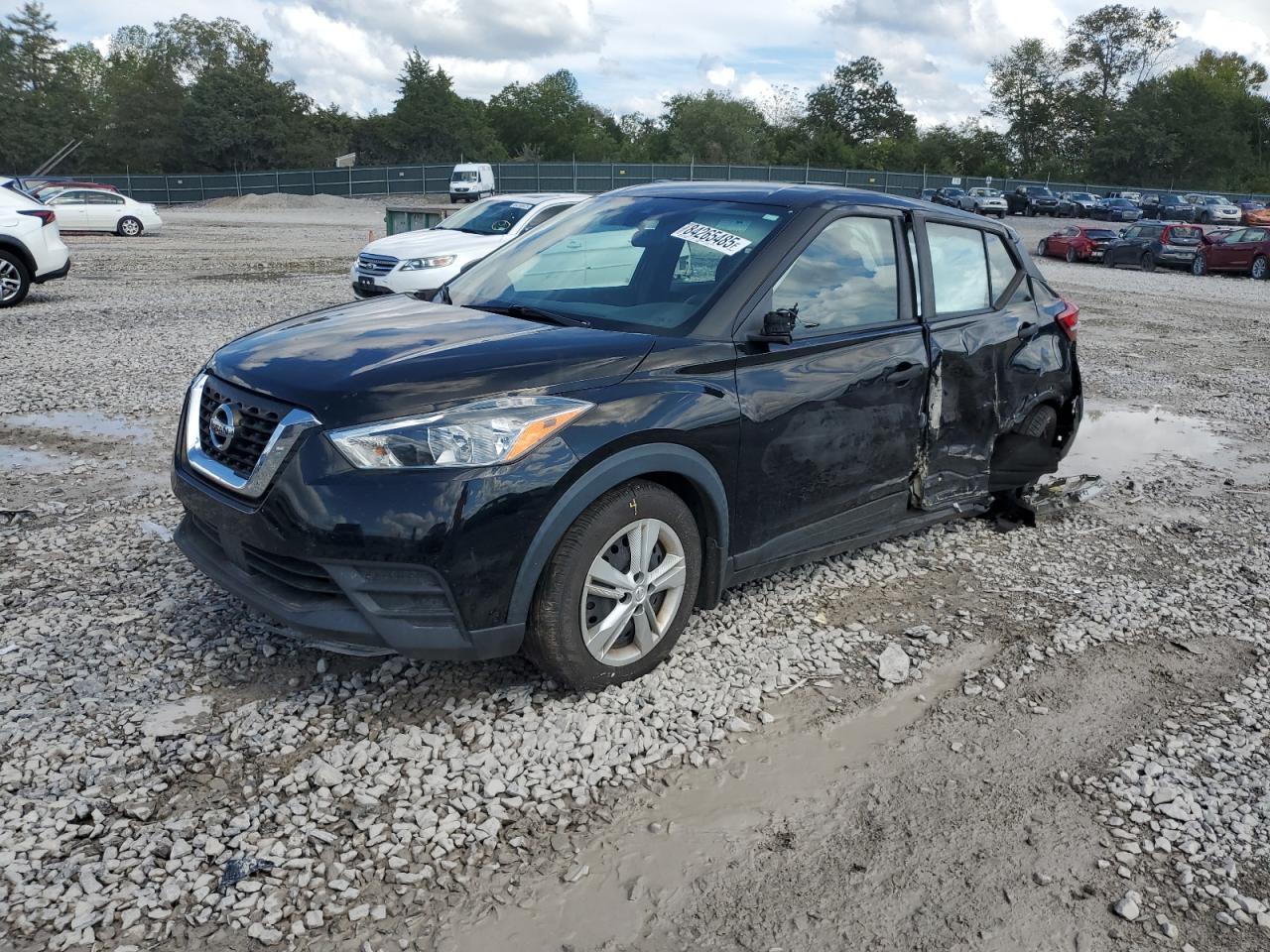 NISSAN KICKS S
