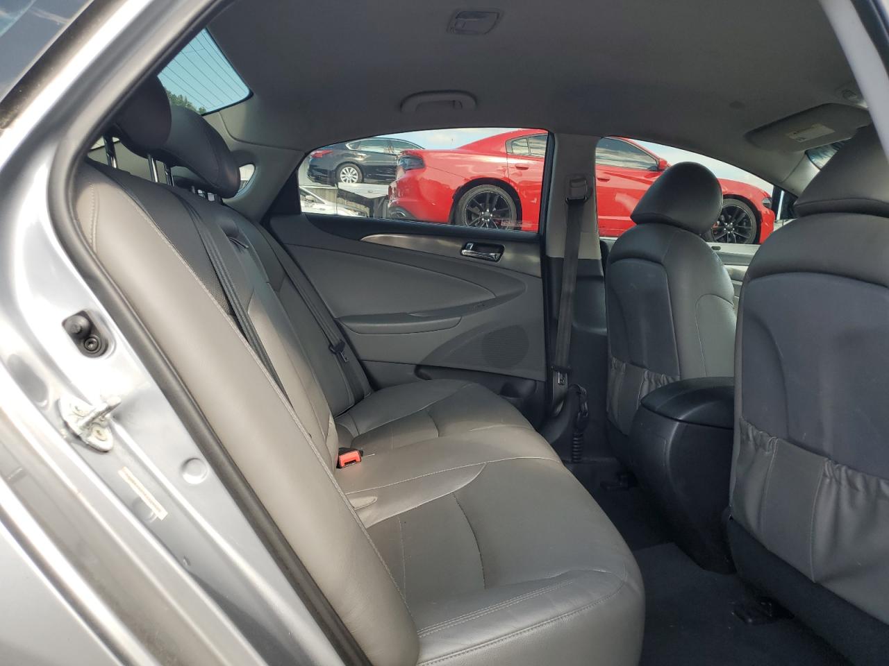 HYUNDAI SONATA HYBRID