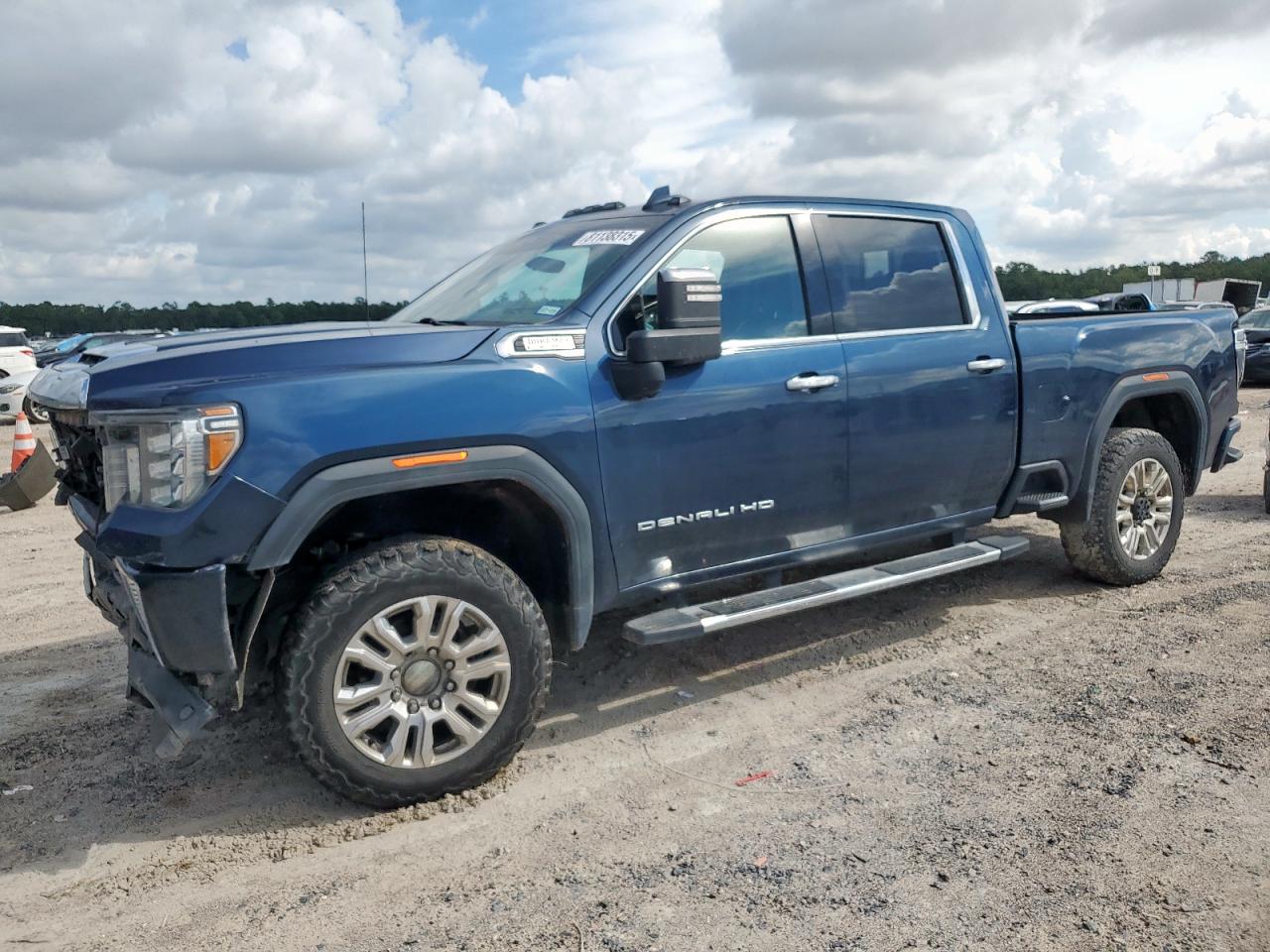 GMC SIERRA K2500 DENALI