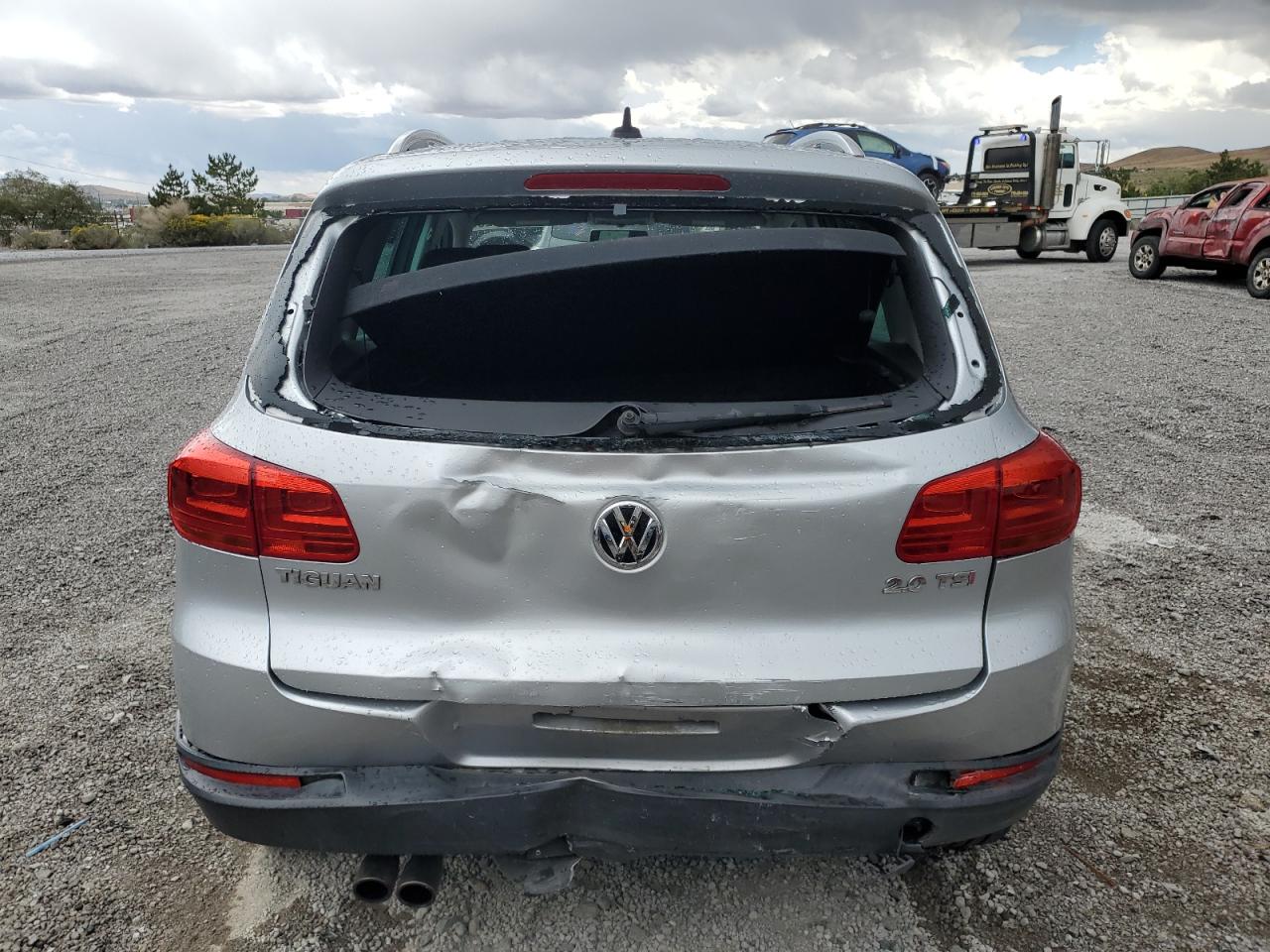 VOLKSWAGEN TIGUAN S