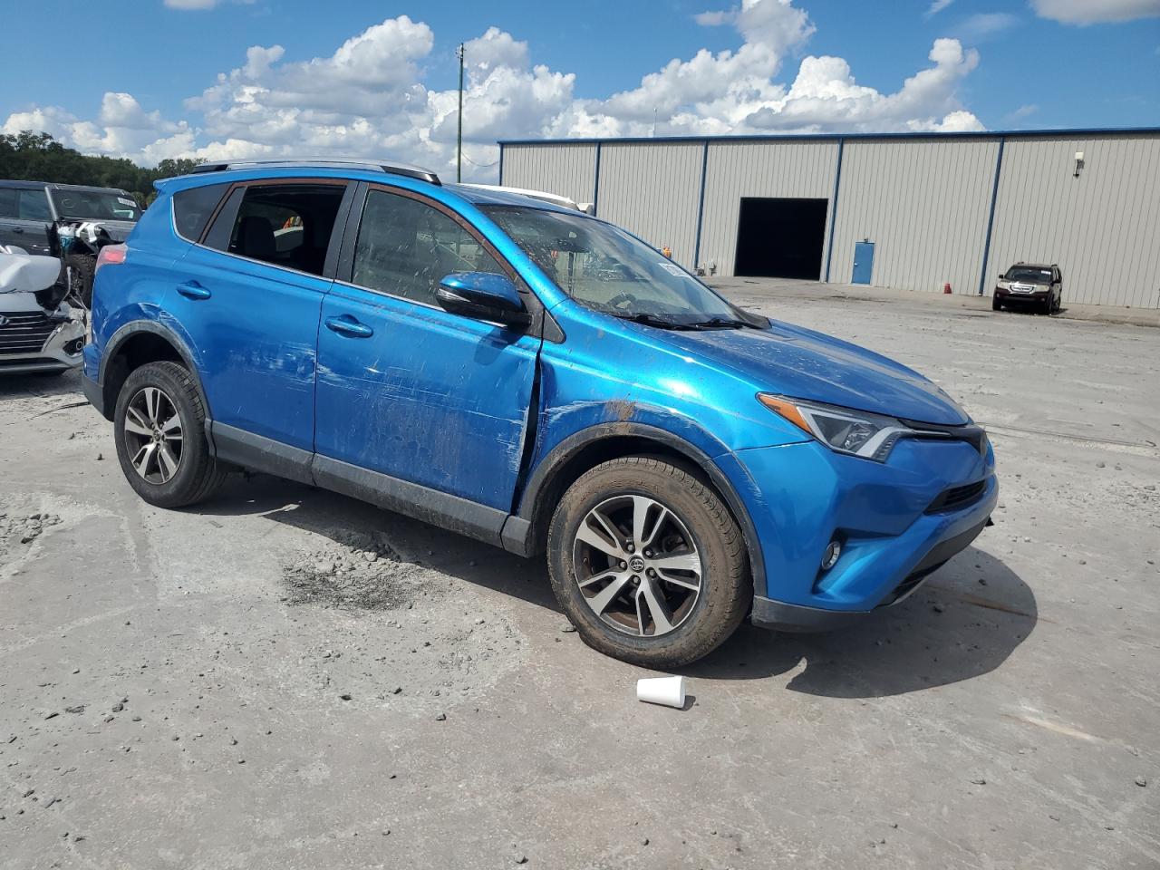 TOYOTA RAV4 XLE