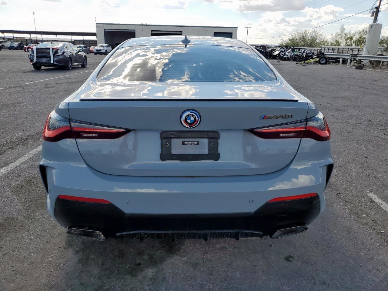 BMW M4 M440I