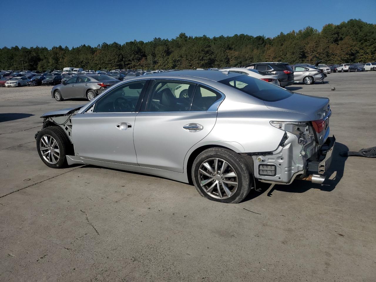 INFINITI Q50 PREMIUM