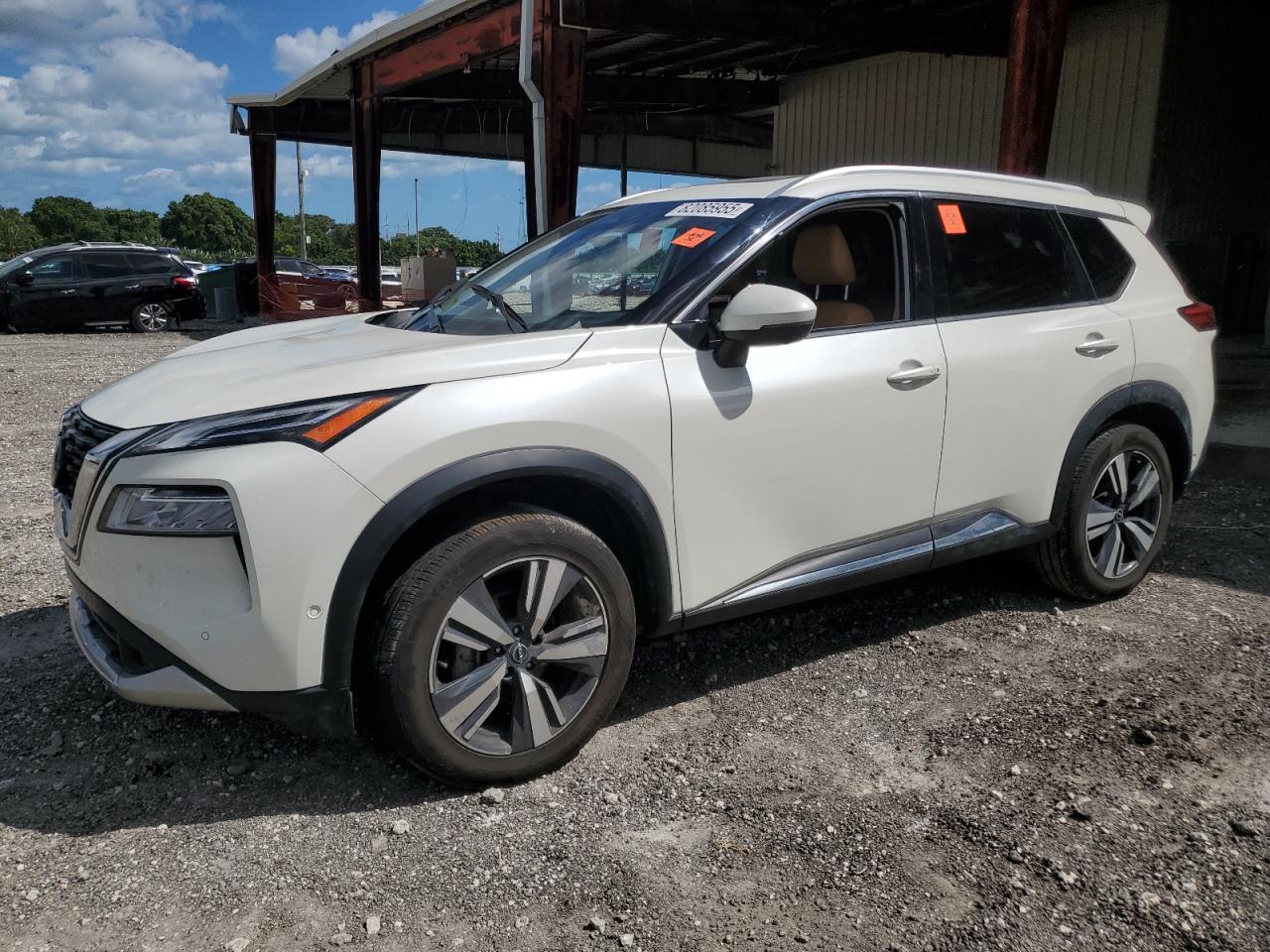 NISSAN ROGUE PLATINUM