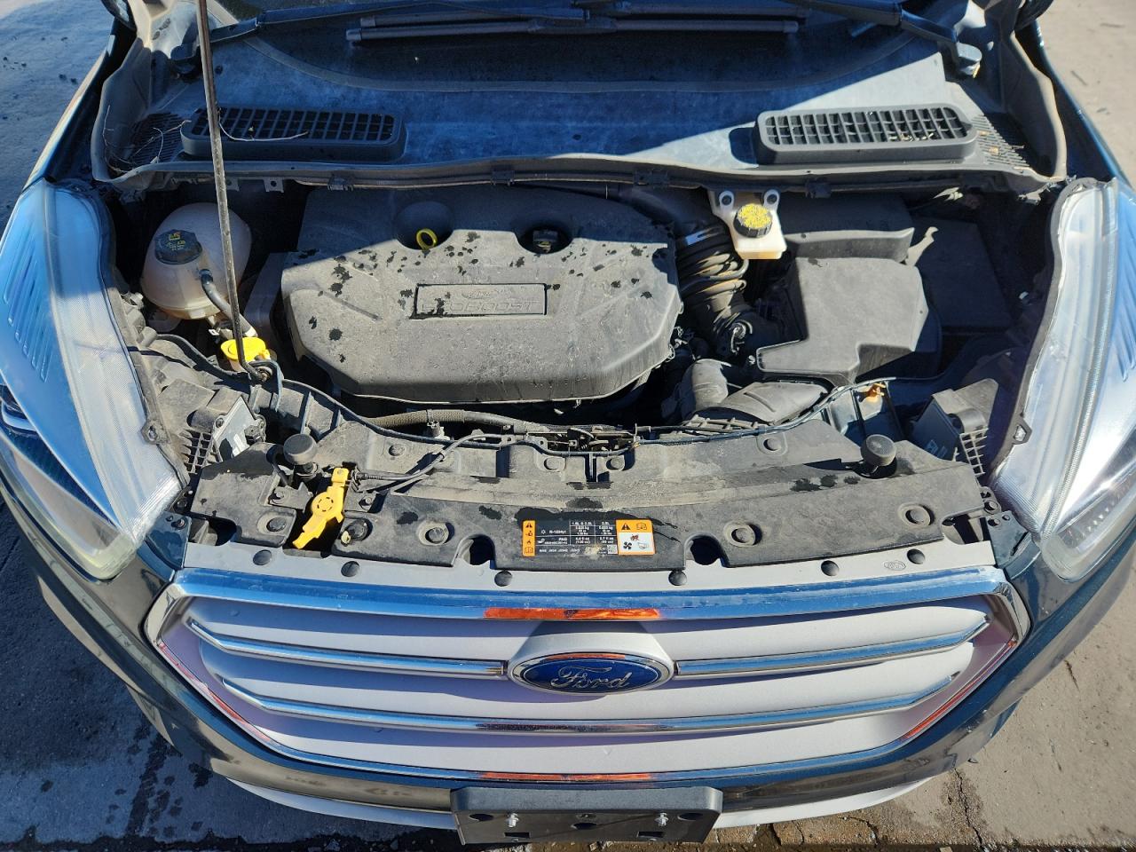 FORD ESCAPE TITANIUM