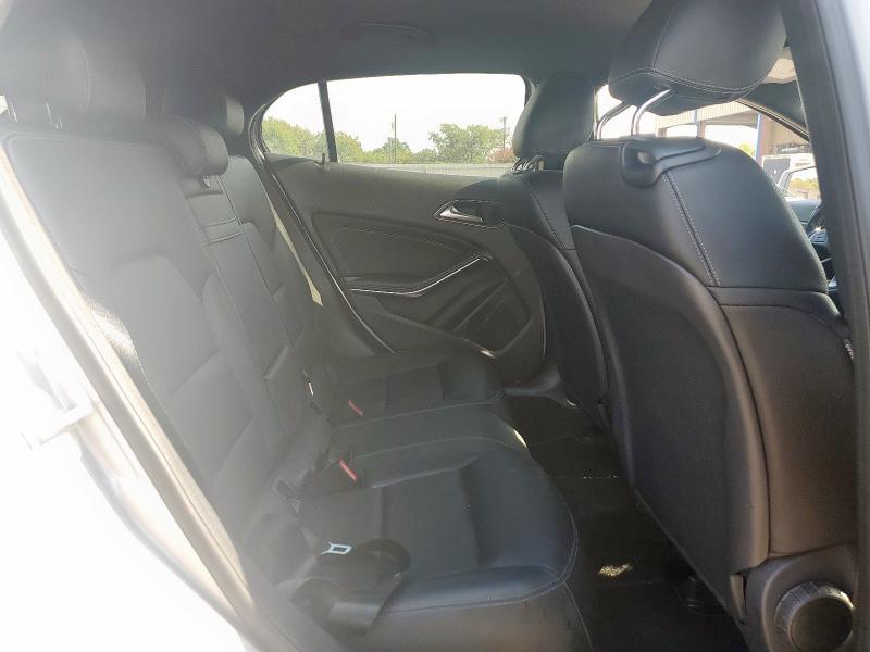 2016 MERCEDES-BENZ GLA 250 WDCTG4EBXGJ215247