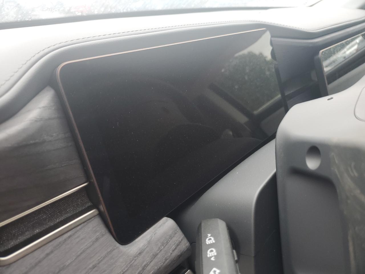 RIVIAN R1S ADVENTURE