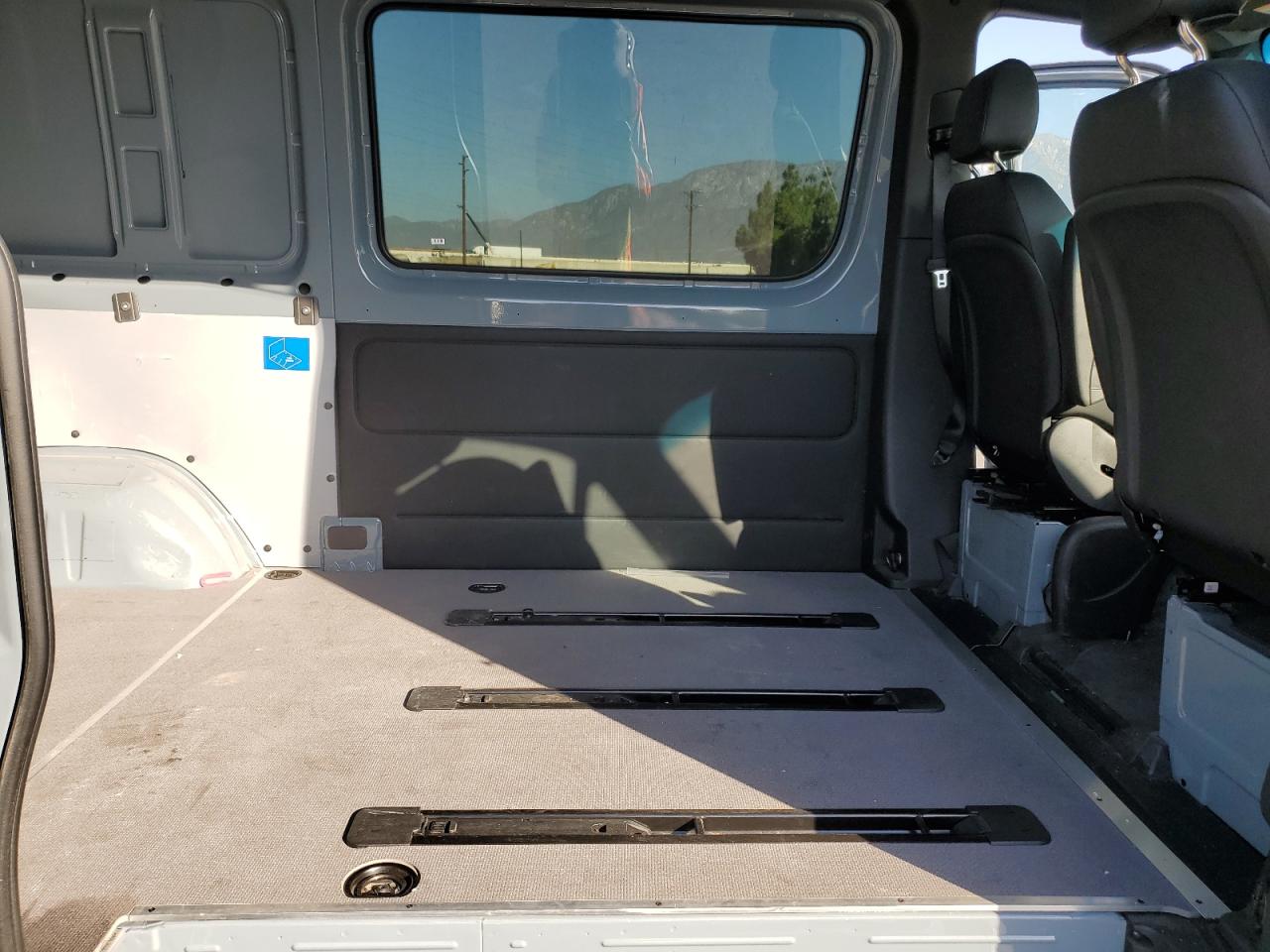 MERCEDES-BENZ SPRINTER 2500