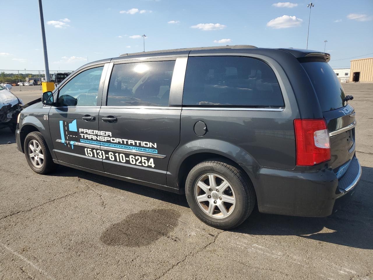 Lot #3309287616 2011 CHRYSLER TOWN & COU