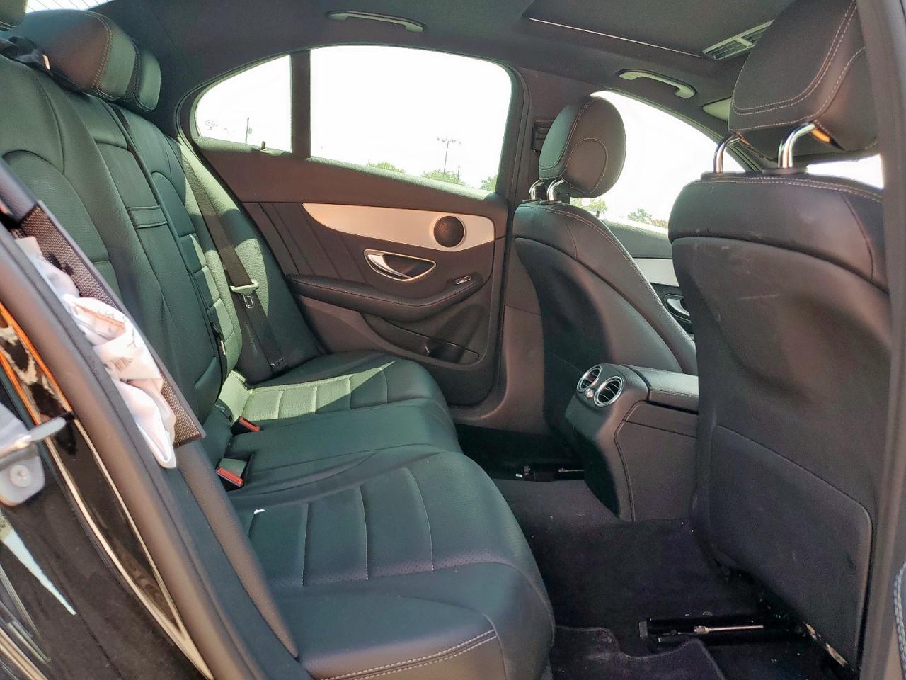 MERCEDES-BENZ C-CLASS 300