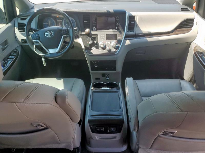 2018 TOYOTA SIENNA XLE 5TDYZ3DC0JS963610