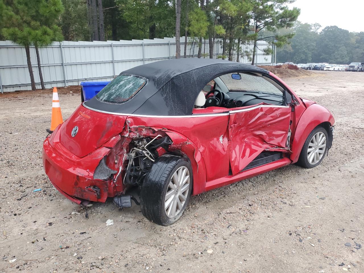 VOLKSWAGEN BEETLE NEW BEETLE