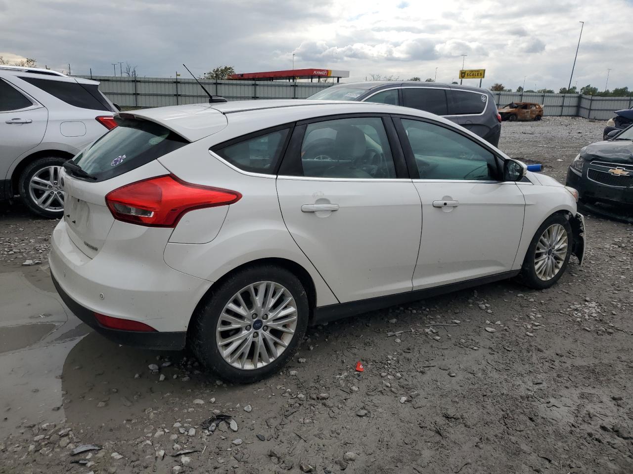 FORD FOCUS TITANIUM