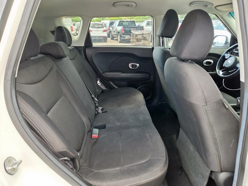 2015 KIA SOUL KNDJN2A27F7165335