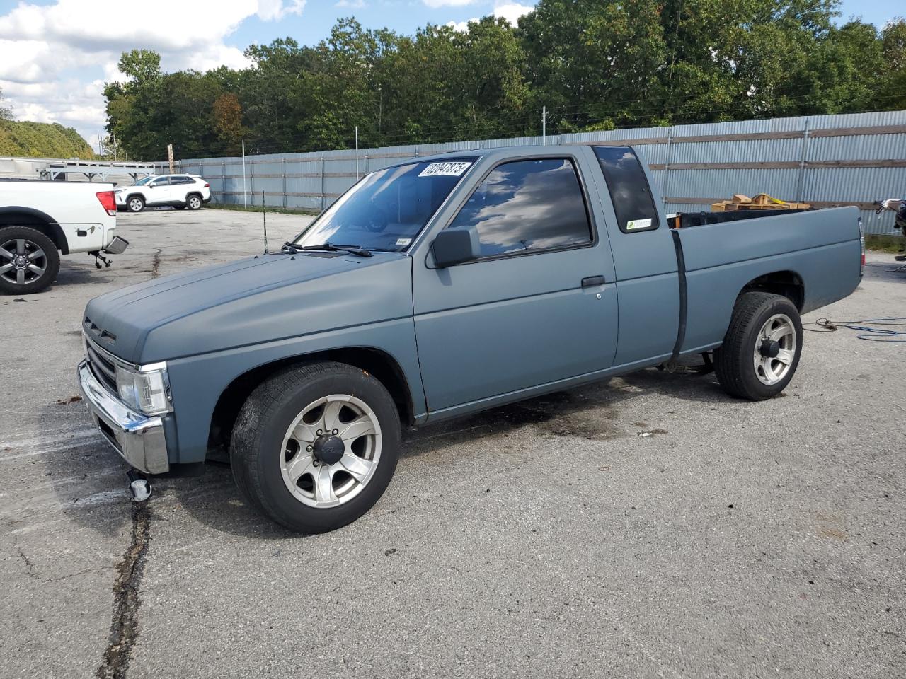  Salvage Nissan D21