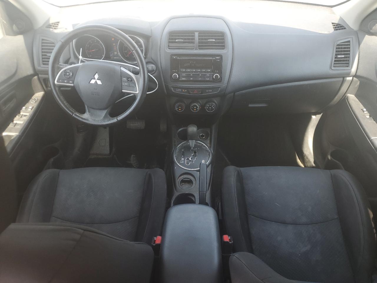 MITSUBISHI OUTLANDER ES