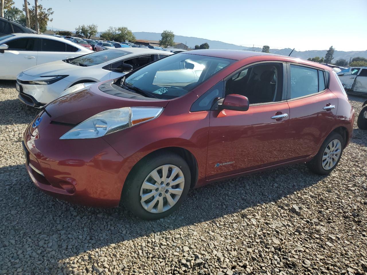 NISSAN LEAF S