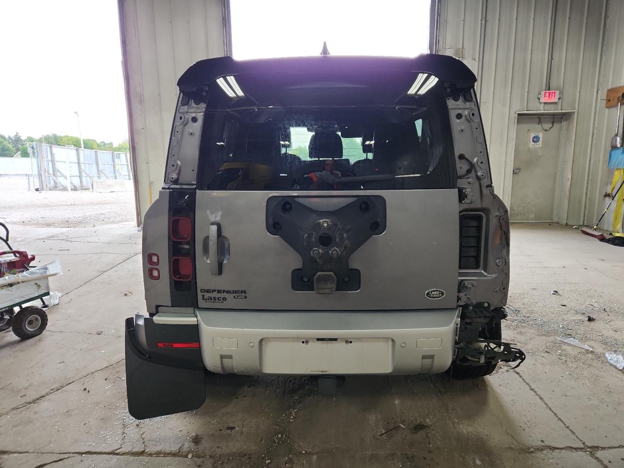 LAND ROVER DEFENDER 110 SE