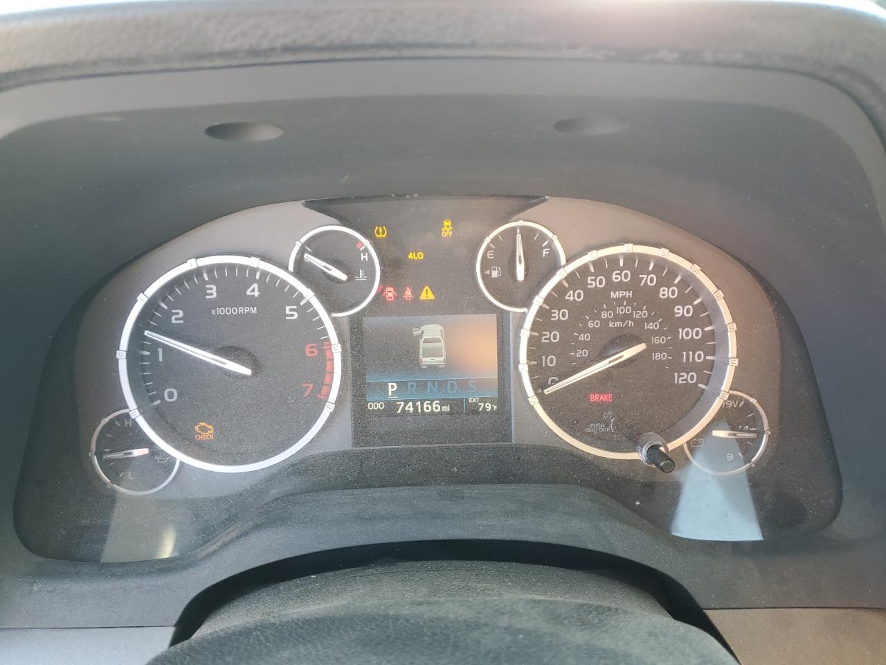 TOYOTA TUNDRA DOUBLE CAB SR